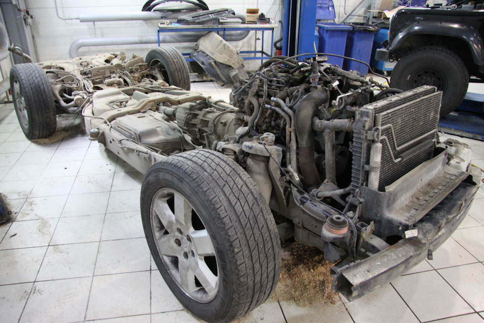 Land Rover Discovery - снятие кузова с рамы